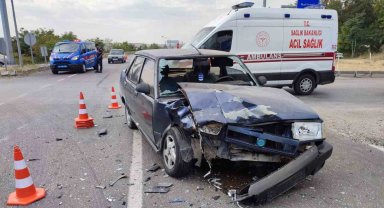 Kırıkkale'de iki otomobil çarpıştı: 1'i bebek 3 yaralı
