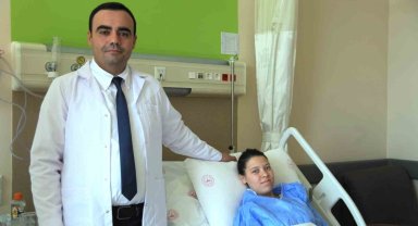 Konya'da 14 yaşındaki çocuğun kamburu ameliyatla düzeltildi
