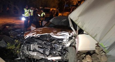 Konya'da otomobil bahçeye uçtu: 4 yaralı