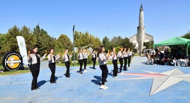 Kursiyerlerden muhteşem gösteri