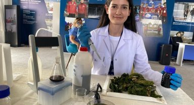 Öğrenciler, deniz yüzeyinde oluşan 'deniz marulları'ndan, hidrojen gazı elde ediliyor