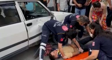 Otomobille çarpışan motosiklet sürücüsü ağır yaralandı