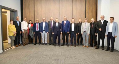 Rektör Prof. Dr. Altun, Daire Başkanları ile Bir Araya Geldi