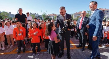 Sincan'da yeni eğitim ve öğretim yılının ilk ders zili çaldı