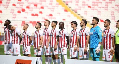 Sivasspor Süper Lig'de 4. beraberliğini aldı!