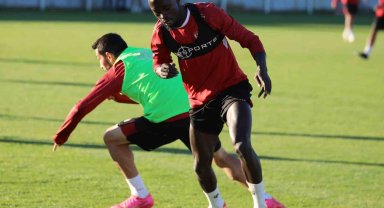 Sivasspor şut ve taktik çalıştı