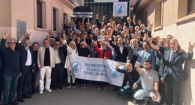 Taş Medreseli Ülkücüler 1980 darbesinde idam edilen ülkücüleri Ulucanlar Cezaevi'nde andı