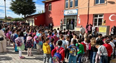 Tomarza'da 4 bin 432 öğrenci ders başı yaptı