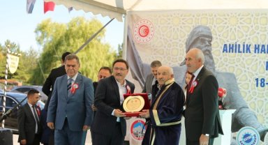 Vali Çiçek: "Ahilik teşkilatı, medeniyetimizin dünyaya armağan ettiği en büyük hediyelerden birisidir"