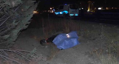 Virajı alamayan motosiklet şarampole devrildi: 1 ölü