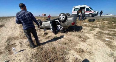 Aksaray'da otomobil takla attı: 1'i çocuk 3 yaralı