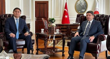 Bakan Tunç mevkidaşlarıyla ikili görüşme gerçekleştirdi