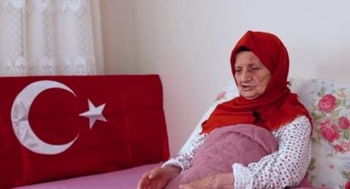 Cumhuriyet'le yaşıt Fatma teyze doğum gününde unutulmadı