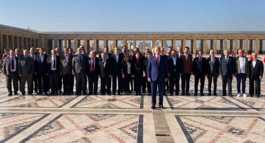 Denizli Belediye Başkanı Zolan'dan Anıtkabir'e ziyaret