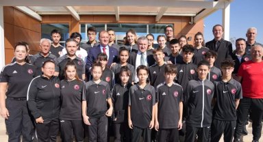 Eskişehirli sporcular Sırbistan'da Türkiye'yi temsile edecek