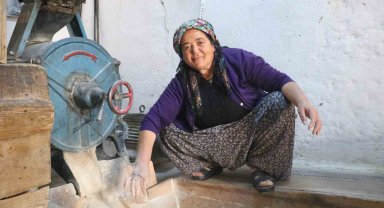 İlçede tek, 30 yıldır öğütüyor
