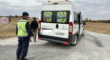 Jandarma ekiplerinden okul servislerine denetim
