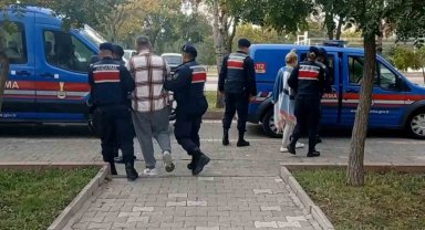 Jandarmanın uyuşturucu operasyonunda 1'i kadın 2 kişi tutuklandı
