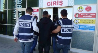 Karaman'da uyuşturucu ticareti yapmaktan 2 şüpheli tutuklandı