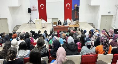 Karaman'da yurtlardaki iletişim toplantıları devam ediyor