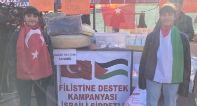Karslı ikizler kumbaralarındaki parayı Gazze'ye bağışladı