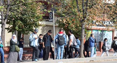 Kış geliyor öğrenciler durak istiyor