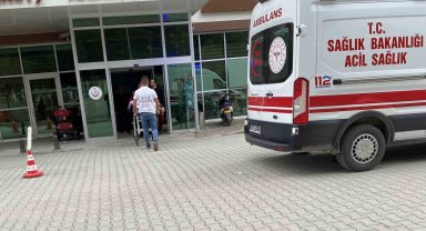Kontrolden çıkan otomobil şarampole devrildi: 2 yaralı