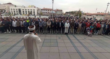 Konya'da Filistin'de hayatını kaybedenler için gıyabi cenaze namazı kılındı