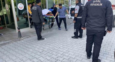 Konya'da minibüs bariyere çarptı: 2 yaralı