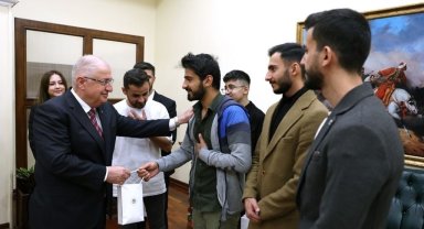 Milli Savunma Bakanı Yaşar Güler, Şırnak ve Hakkarili gençlerle buluştu