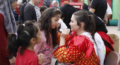 Nevşehir'de 'Çocuk Şenliği' renkli görüntülere sahne oldu