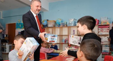 Sincan Belediye Başkan Ercan çocuklarla ve vatandaşlarla buluştu