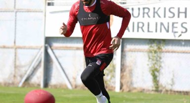 Sivassporlu futbolcu Caner Osmanpaşa'nın acı günü