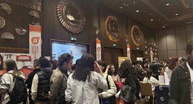 Türkiye'nin en büyük yurt dışı eğitim fuarı Ankara'da düzenlendi