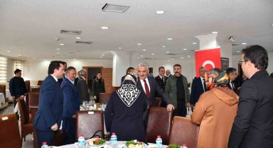 Vali Makas: "İsrail, terör saldırılarını ve işgali sonlandırmalıdır"