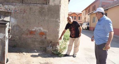 Yıllardır akan çeşmenin kapatılmasına tepki