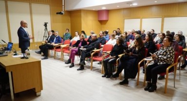 'Üretken Yapay Zekâ Çağında Eğitimi Yeniden Düşünmek' semineri gerçekleştirildi