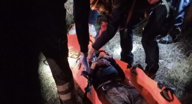 Alkollü sürücünün kullandığı otomobil şarampole yuvarlandı: 2'si ağır 3 yaralı