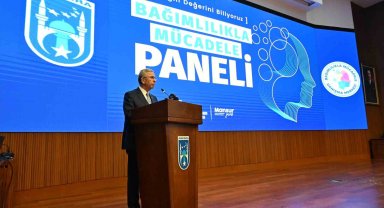 Ankara Büyükşehir Belediyesi'nden "Bağımlılıkla Mücadele" paneli