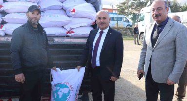 Arpa tohumları çiftçiyle buluştu