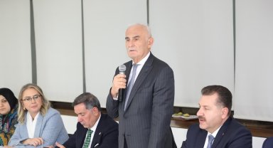 Başkan Büyükkılıç, yerel yönetimler toplantısına katıldı