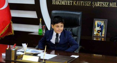 Bir günlük 'Süper Başkan' oldu