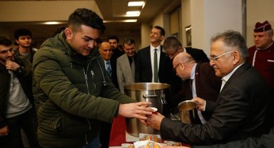 Büyükşehir'den gençlere 10 ayda 1 milyon 350 bin bardak çorba ikramı