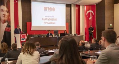 CHP'den "Gölge Kabineli" yeni MYK