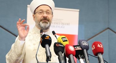 Diyanet İşleri Başkanı Erbaş: "İnsanların en hayırlısı insana faydalı olanlardır"