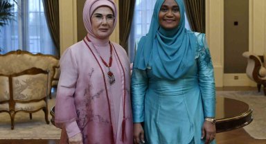 Emine Erdoğan, Maldivler Cumhurbaşkanı Muizzu'nun eşi Sajidha Mohamed ile görüştü