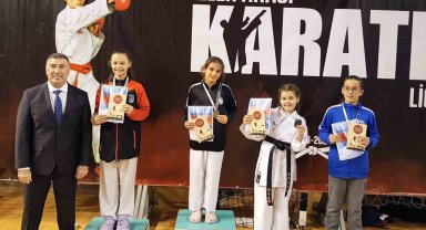 Eskişehirli kareteciler madalyaları topladı