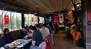Filistinli öğrenciler kahvaltıda bir araya geldi