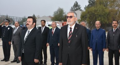 İnönü Ata'sını saygıyla andı