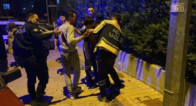 Kayseri'de bıçaklı kavga: 1'i ağır 2 yaralı
